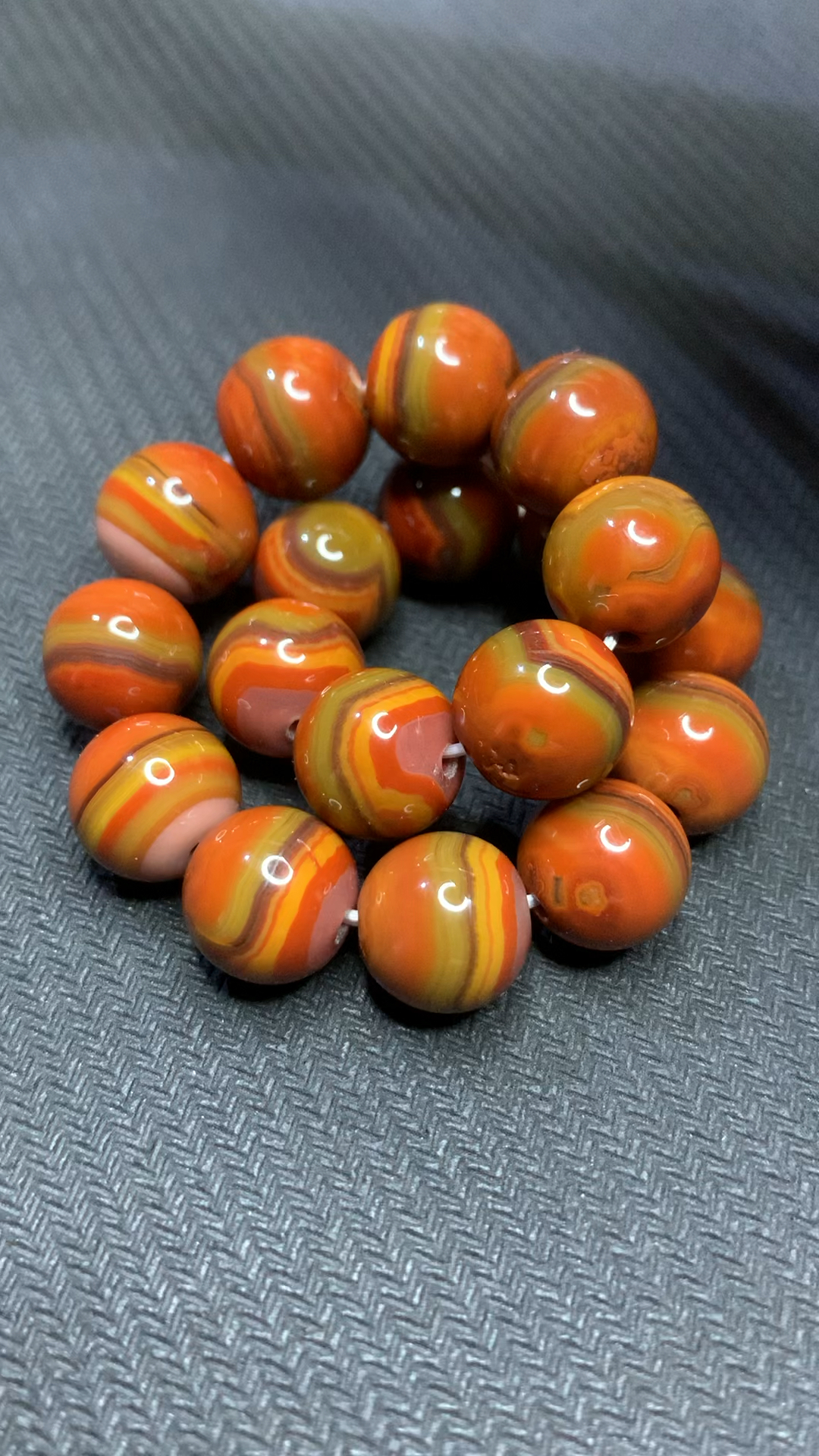 战国红玛瑙手串直径11.5毫米一千二八米