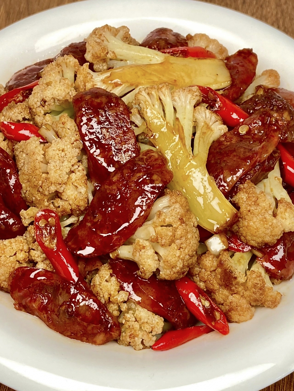 美食# 爽脆可口的「腊肠炒花菜」,口口脆香,快来试试吧～  所需食材