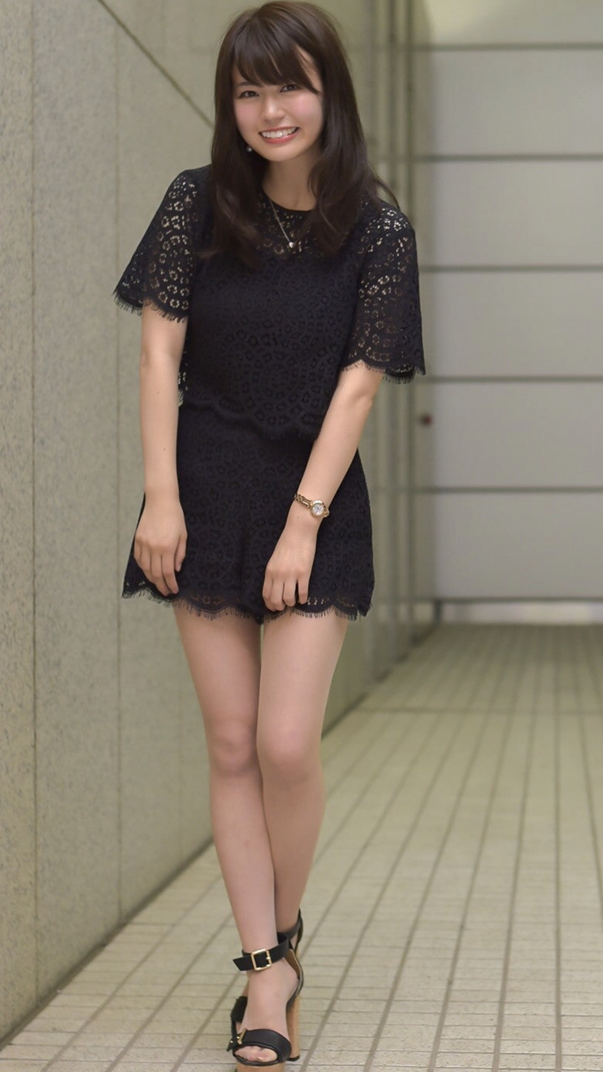 新垣结衣旗下艺人井口绫子,治愈系笑容尤胜火爆身材