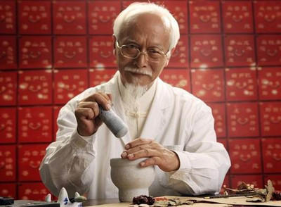 八字调病理,依命而配方,专业的命理师相当于半个医生!