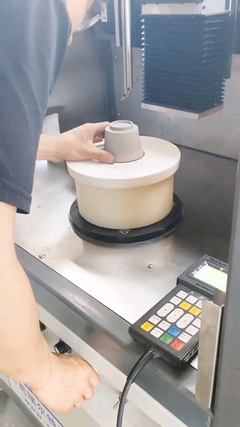 陶瓷数控修坯机,陶艺修坯利坯机械