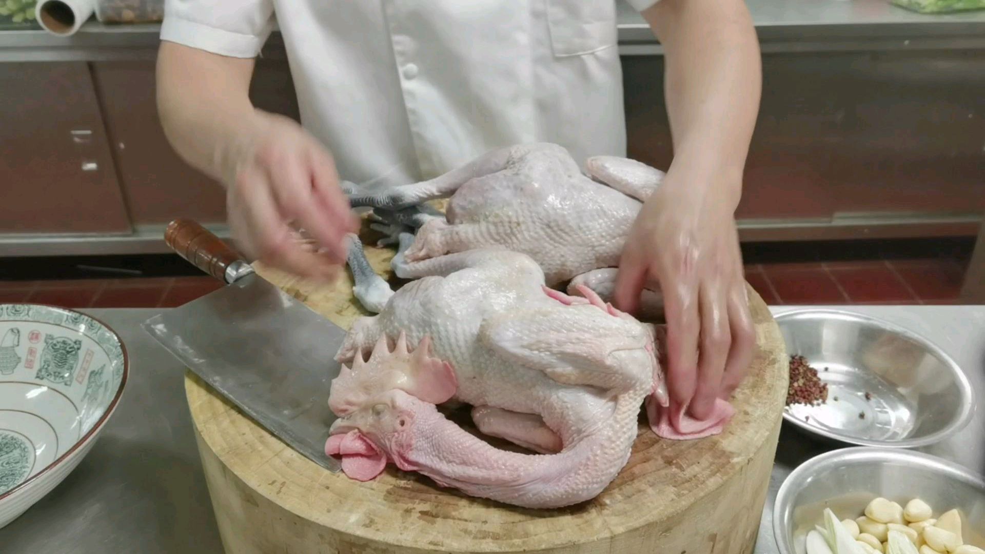 酒店大厨分享:“老北京公鸡冻”的家常做法,操作简单好吃