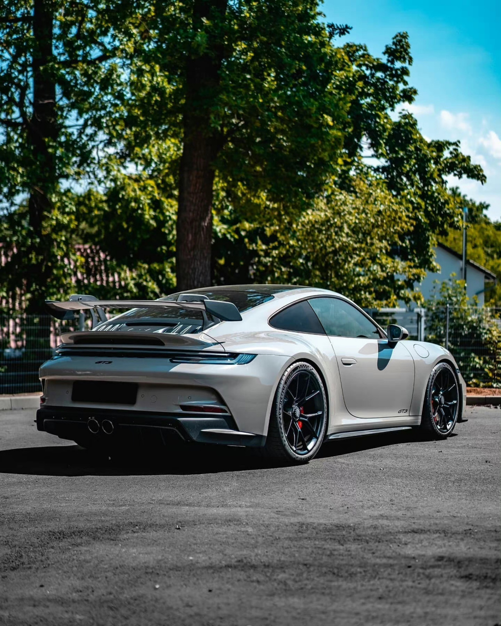 性能车保时捷911gt3 rs水泥灰