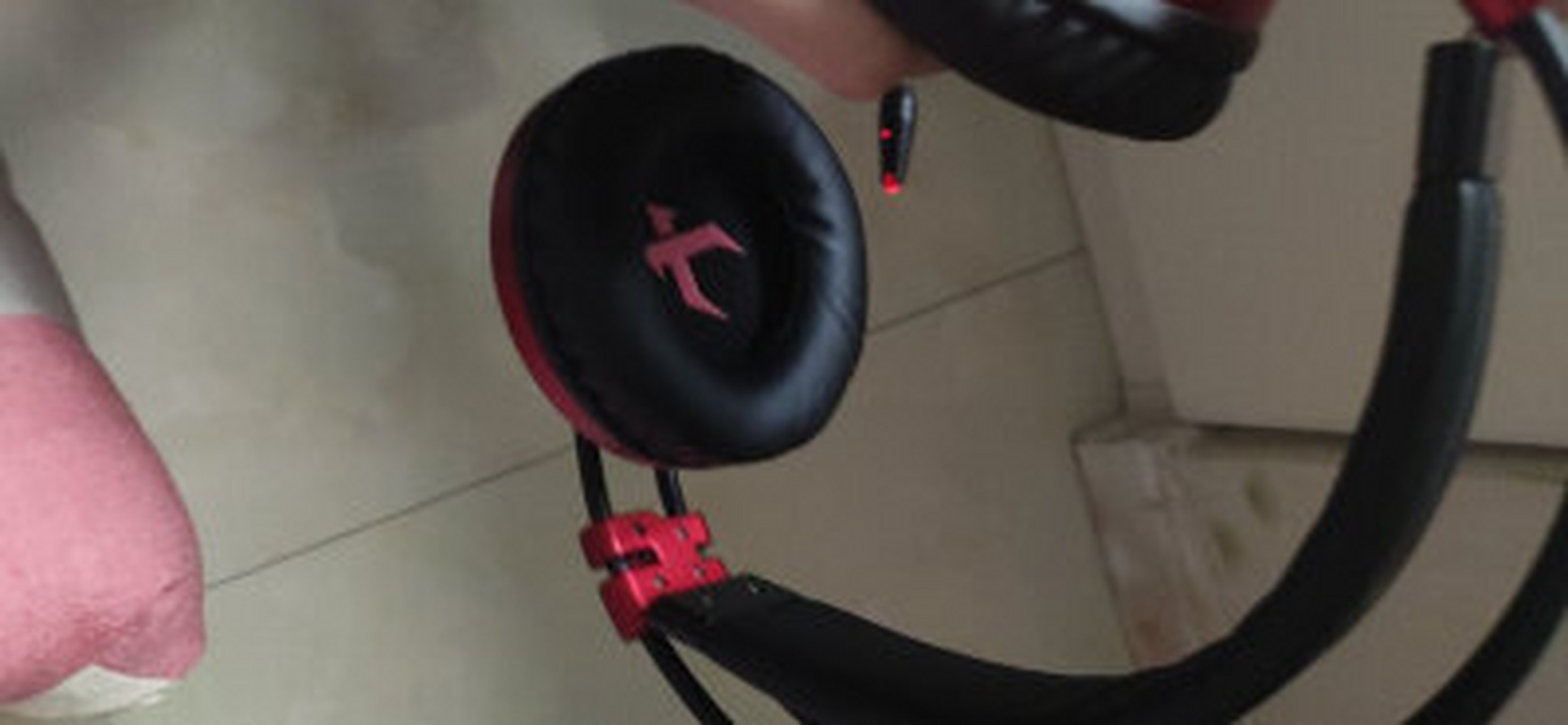 达尔优eh715和西伯利亚v10哪个好,西伯利亚v10和k5的区别  西伯利亚v