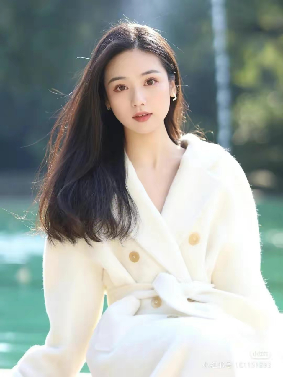 养眼美女#  真正的国泰民安脸[心][心][心] 天庭饱满,地阁方圆[双手