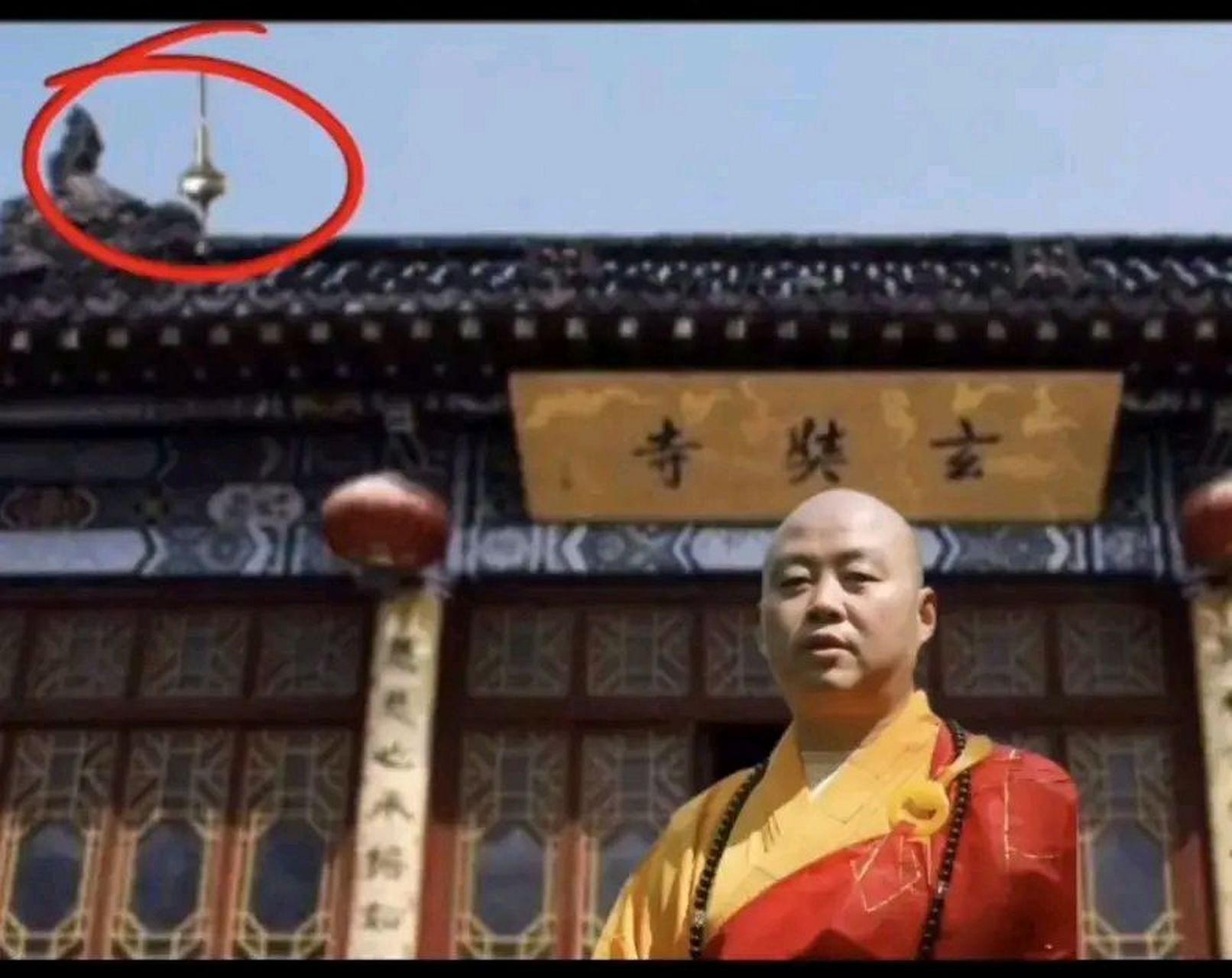 搞笑# 寺庙也装避雷针?你还怕被雷劈?那让我以后怎么信你[抠鼻]