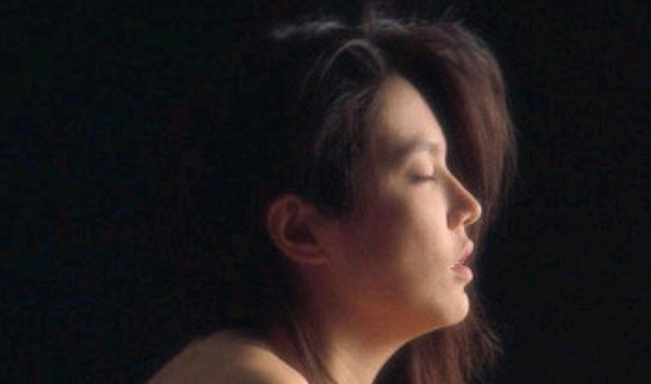 高分电影推荐# #经典电影推荐#  韩国电影《娜塔莉》:披着艺术外表