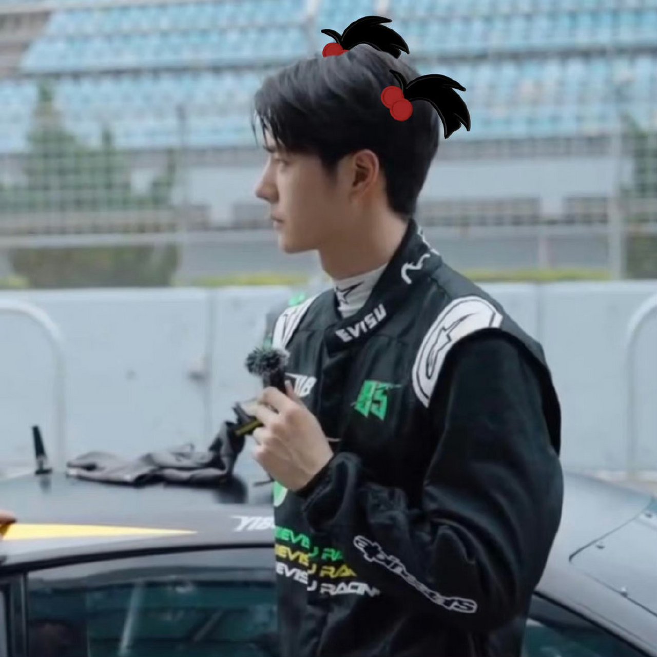 粉丝给王一博p的小辫子,瞬间可爱起来了 676767