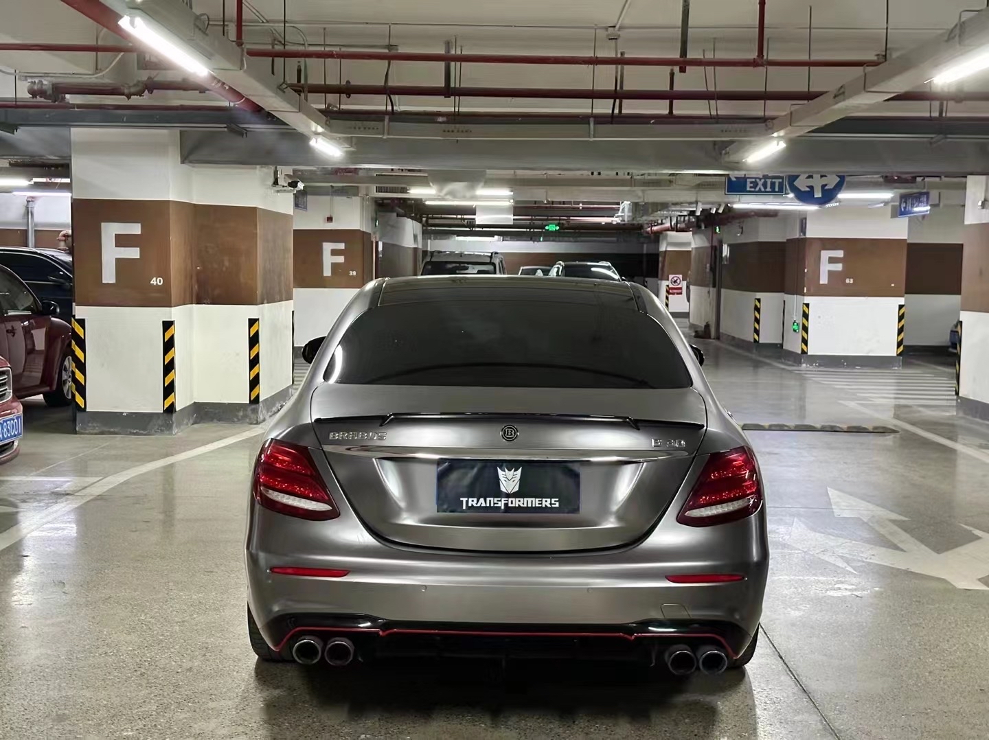 9.8 万开走 18 年奔驰amg e43