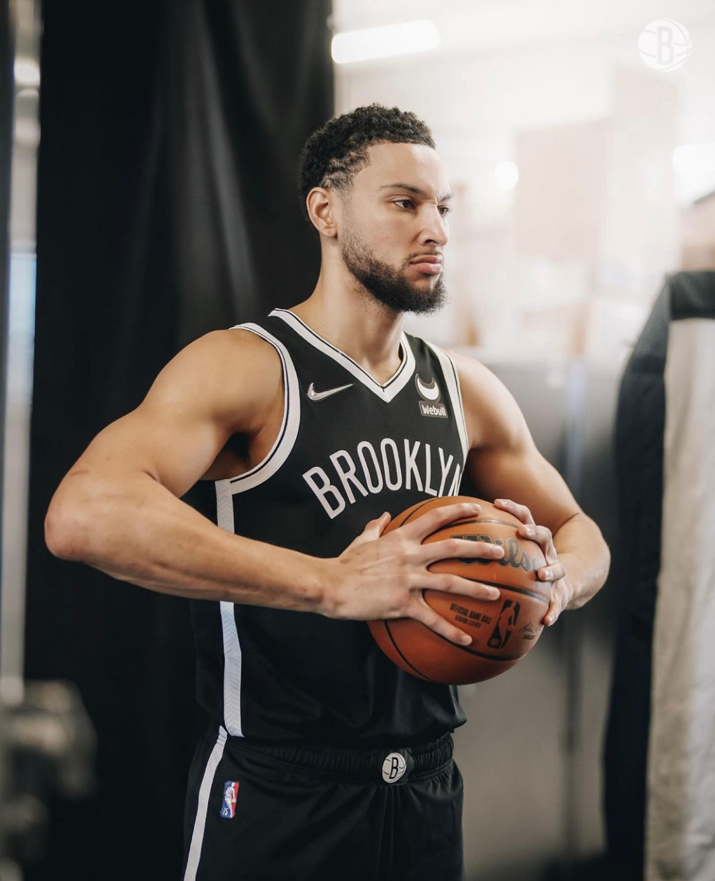 据美媒最新报道,篮网球星本-西蒙斯的心理治疗有了长足进步,西蒙斯