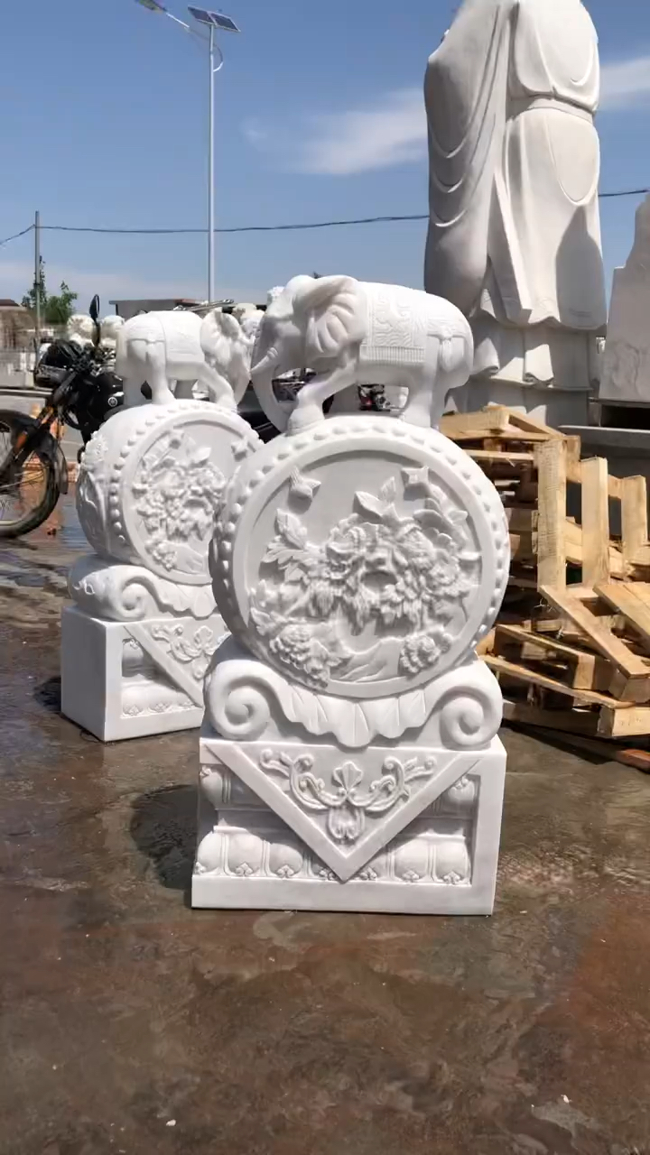 汉白玉石雕门墩抱鼓石