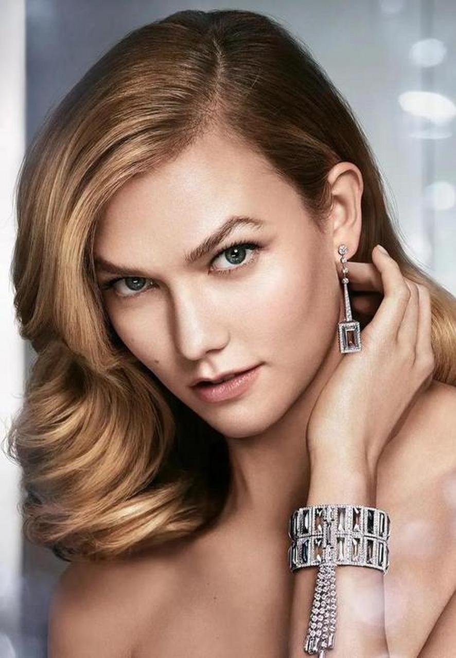 美国超模卡莉克劳斯