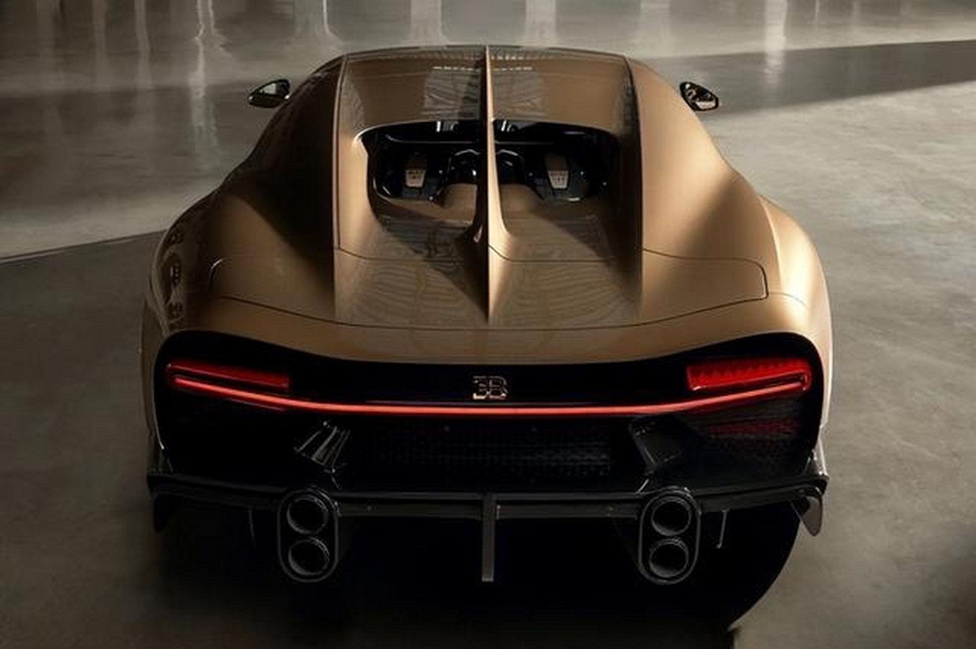 布加迪chiron"黄金时代"亮相,最后的w16,下代车型或用v16#二手车创作