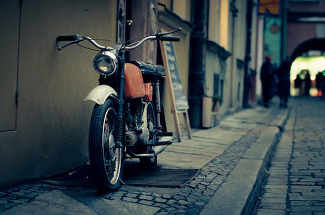 摩托 维护保养多少钱一次（摩托车维护保养费用一次多少钱？）