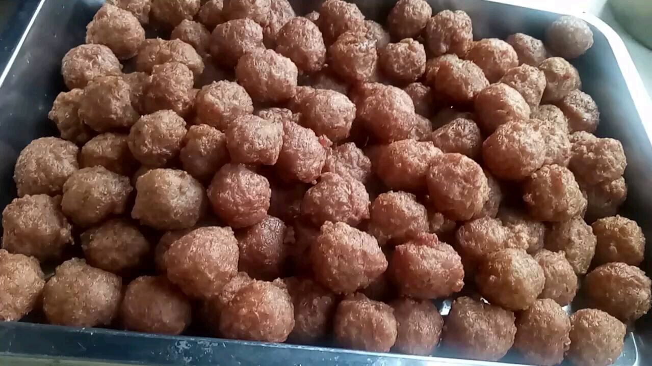 简单家常菜牛肉丸,好做好吃又好看,掌握方法轻松做出美食