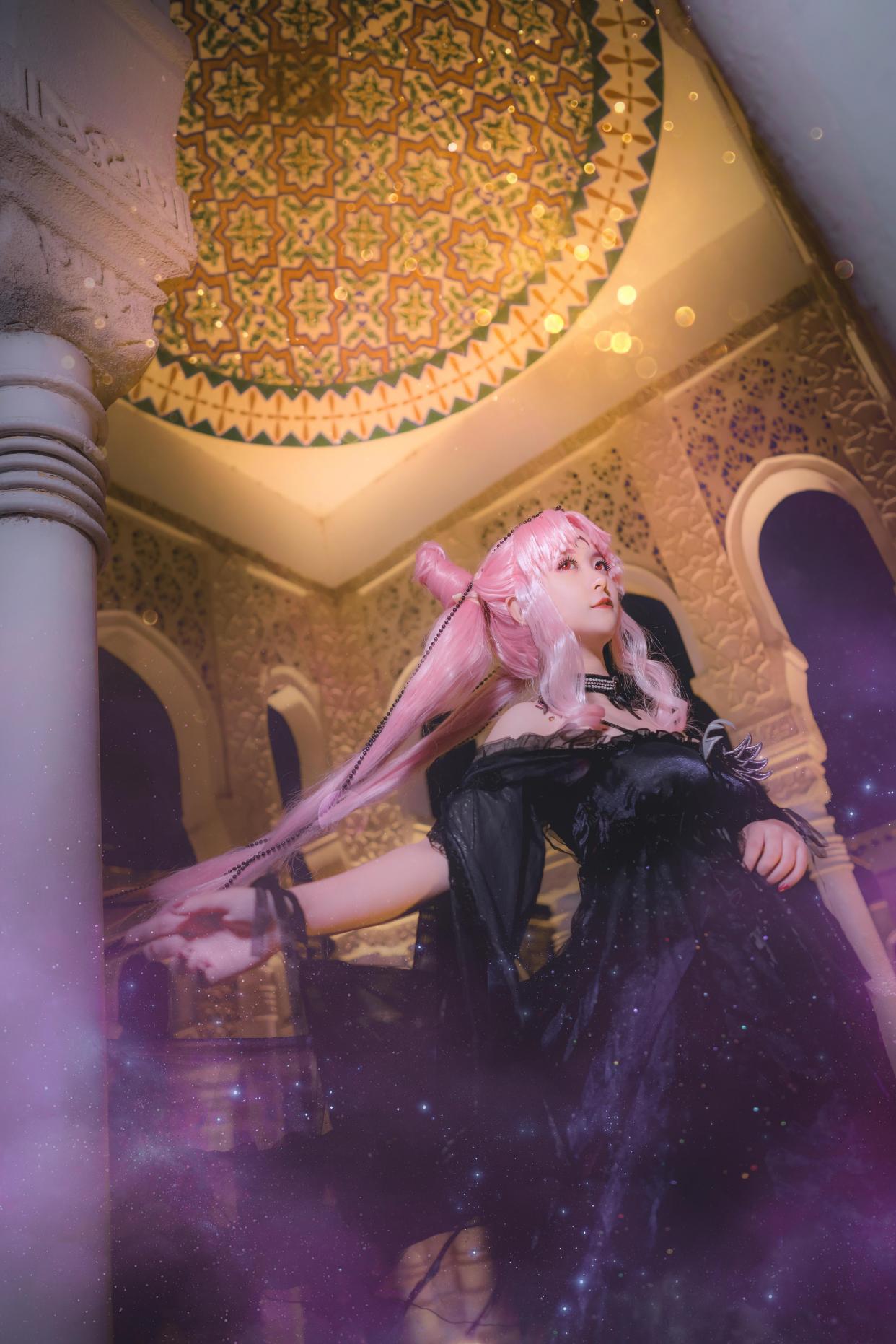 「美少女战士」cos:这个月野兔好美啊,想和她共进晚餐