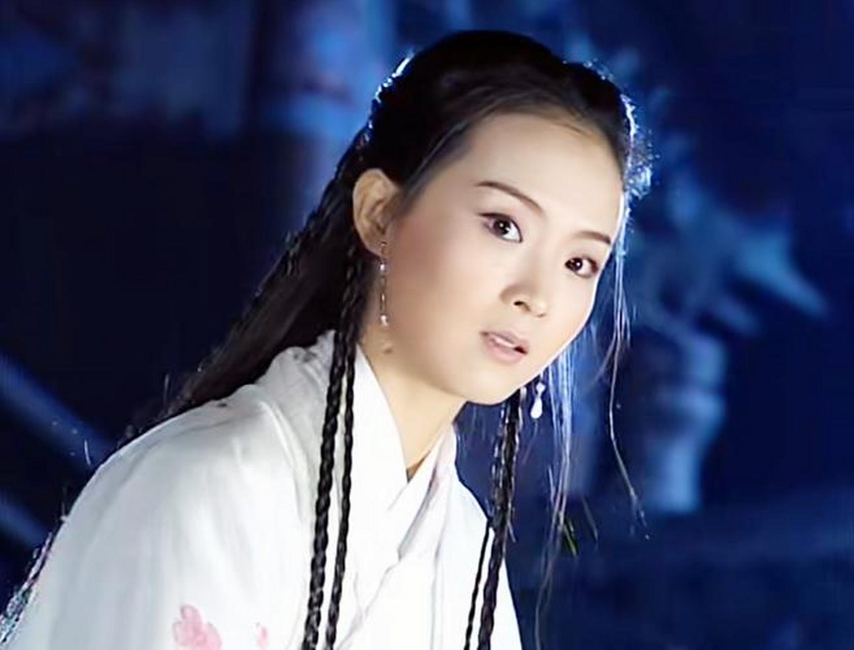 王艳饰演的凝香,每个古装扮相都喜欢