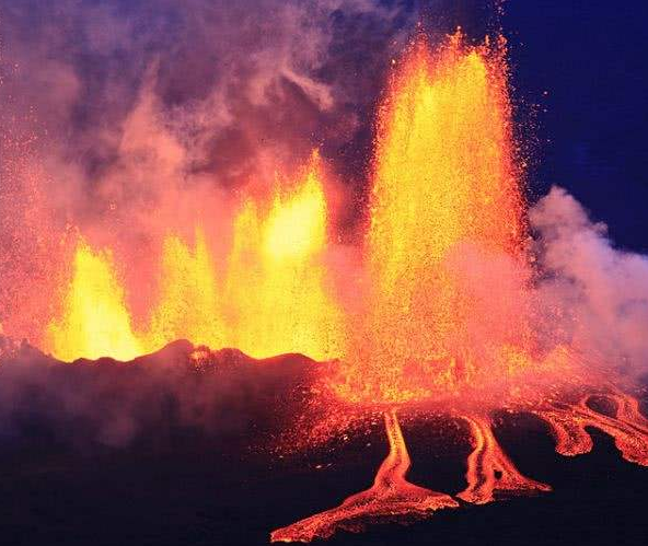 菲律宾火山爆发精彩图片 那么火山爆发都有什么影响呢