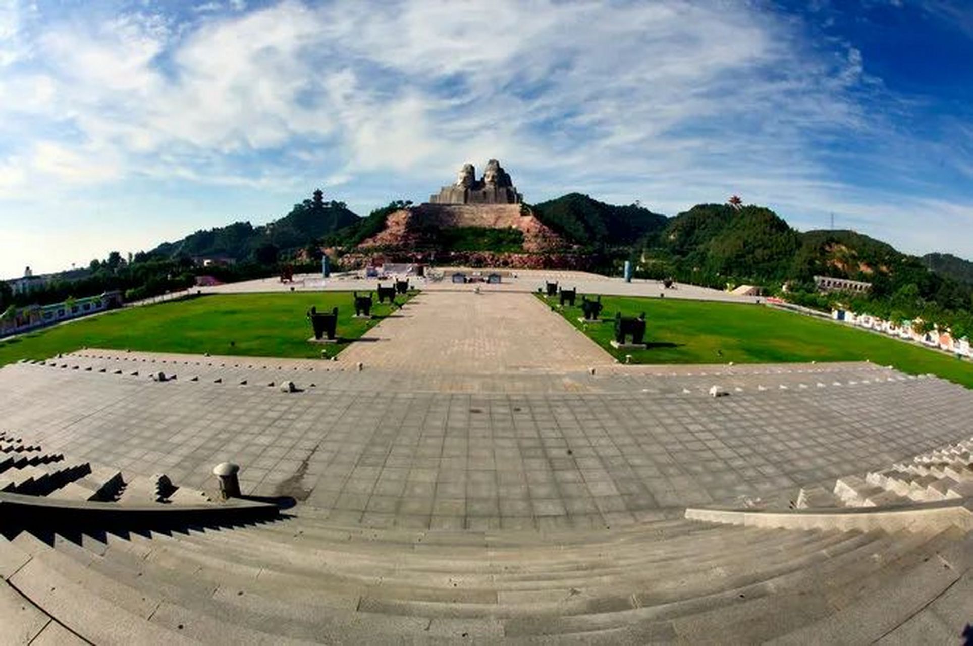 黄河游览区东西长4.