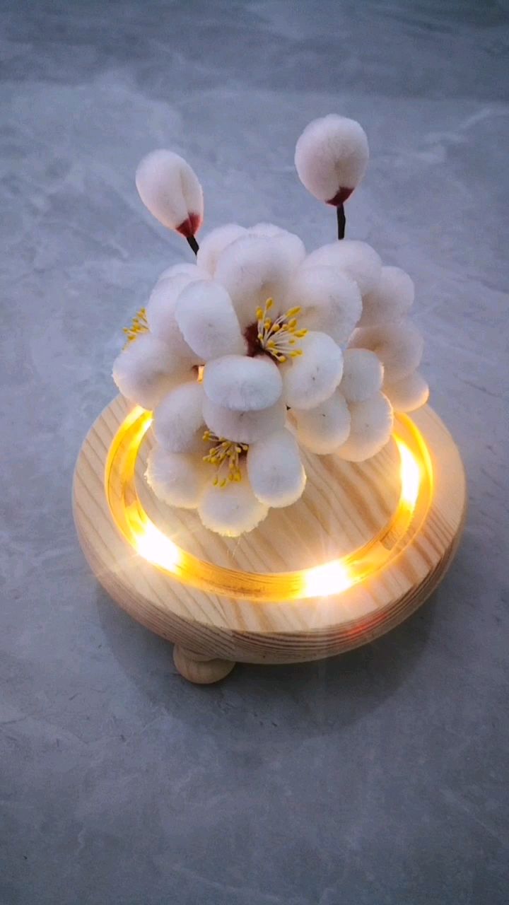 非遗绒花摆件-非遗绒花小夜灯-杏花-农历二月生辰守护花-胡志英纯手工