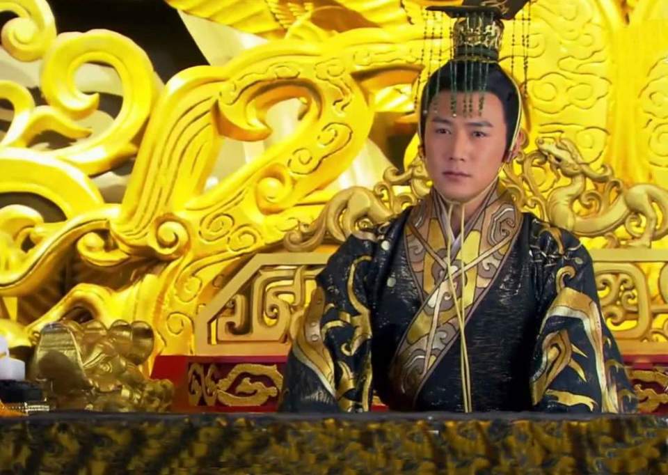 公元前80年5人集团密谋"鸿门宴",准备伏击霍光,一门客听到了