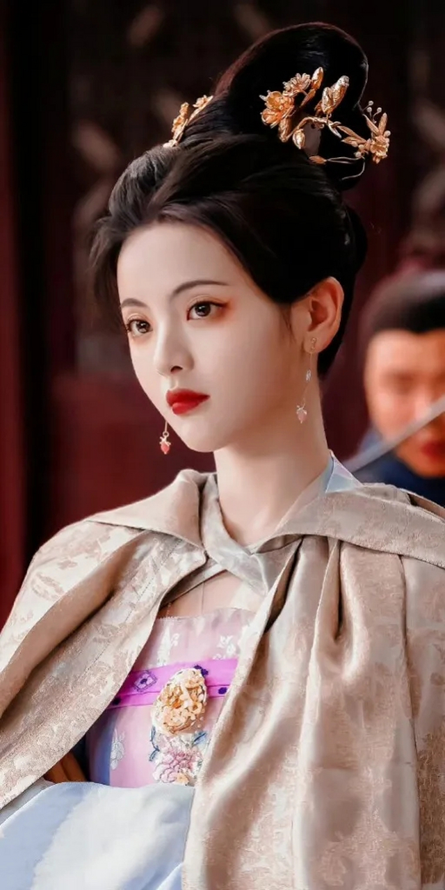 《七时吉祥》是一部由爱奇艺和恒星引力出品的古装玄幻爱情剧,于2021