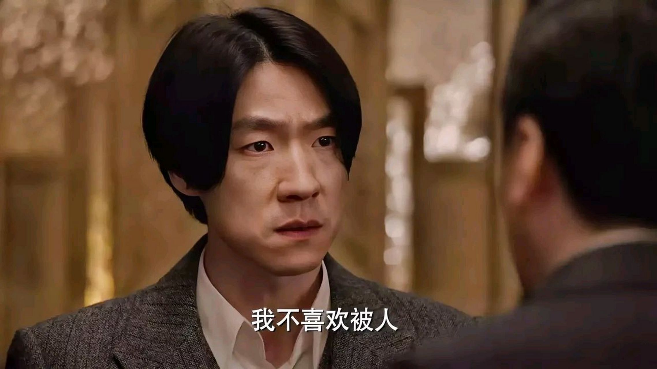 《潜行者》里的大反派叶兴城,因为行事作风嚣张霸道随性而为,江湖人称