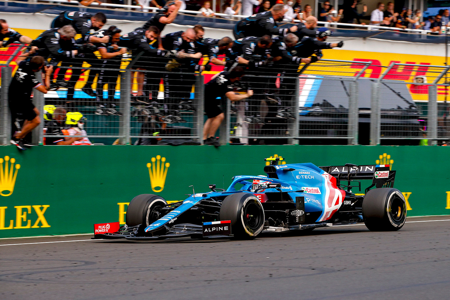 阿隆索又被坑了!alpinef1车队内部一团糟,法国政府要求扶正奥康