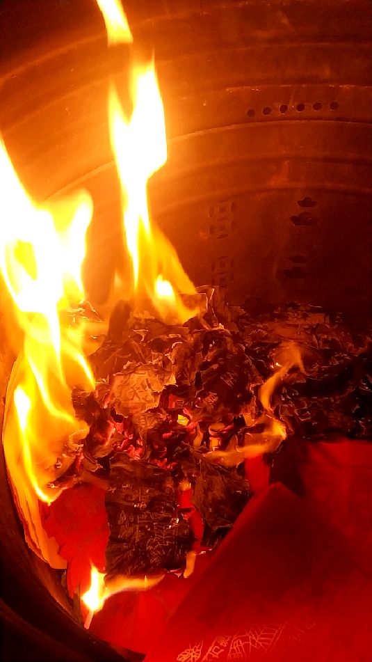 我是一名出道仙也可以叫乩童 有需要什么问题解决不了的可以来找我