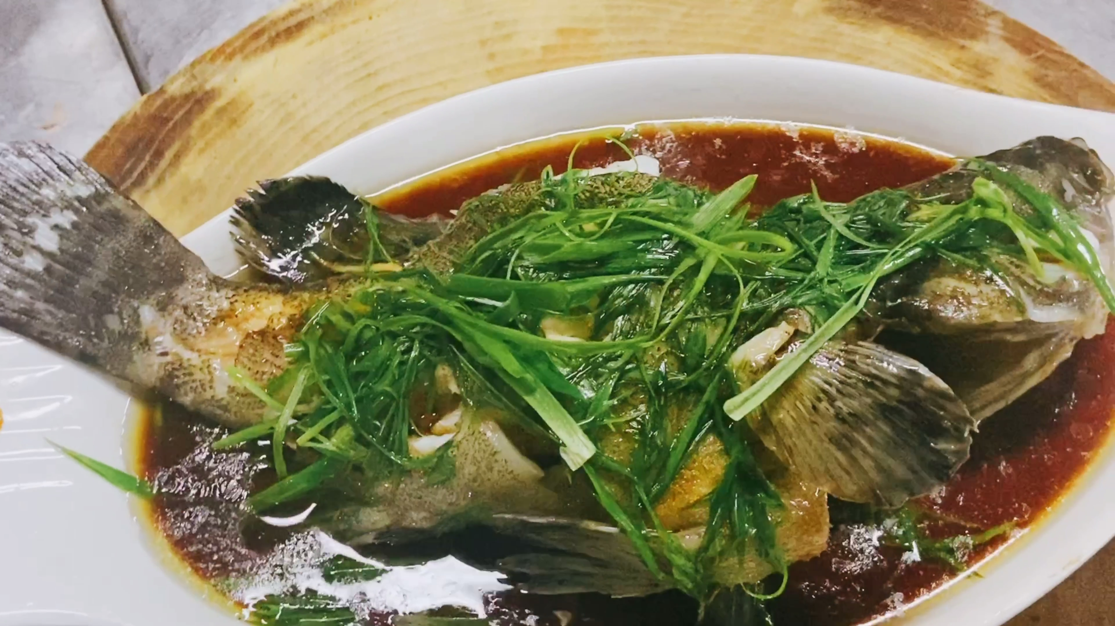 这样的清蒸石斑鱼:健康美味,上桌抢着吃