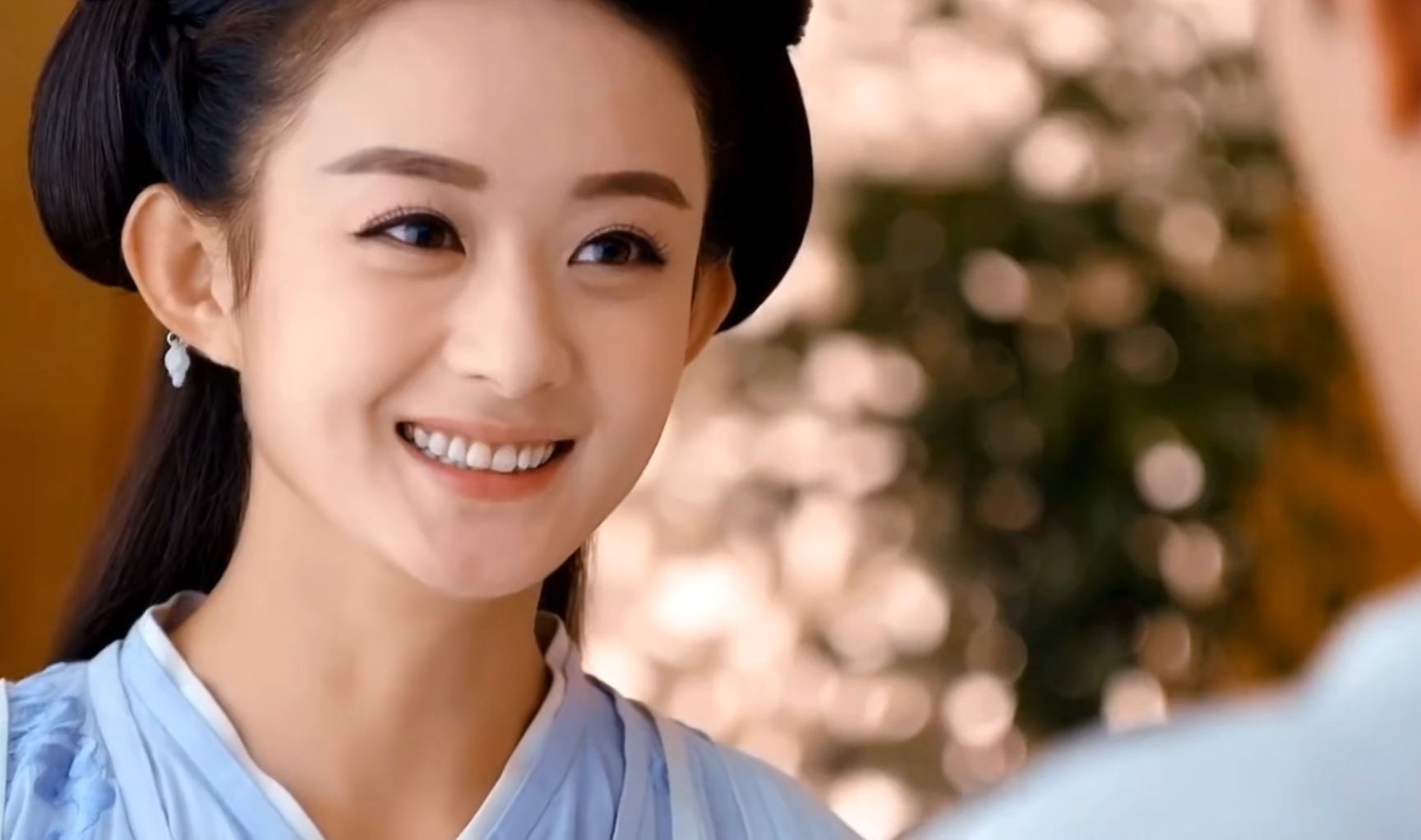 一脸苦相却演"第一美男",影《花千骨》的白子画,让