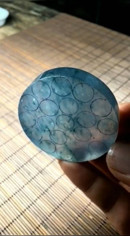 这么漂亮的飘花手镯心,师傅竟然想车珠子,做个无事牌不好吗-度小视