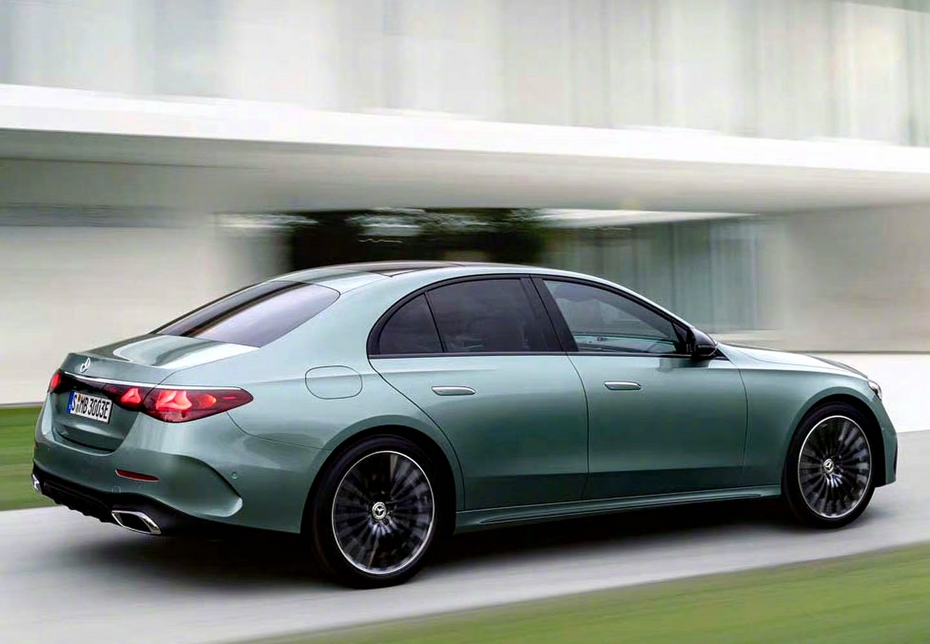 奔驰 e级 2024款 #奔驰e级# #全新奔驰e级