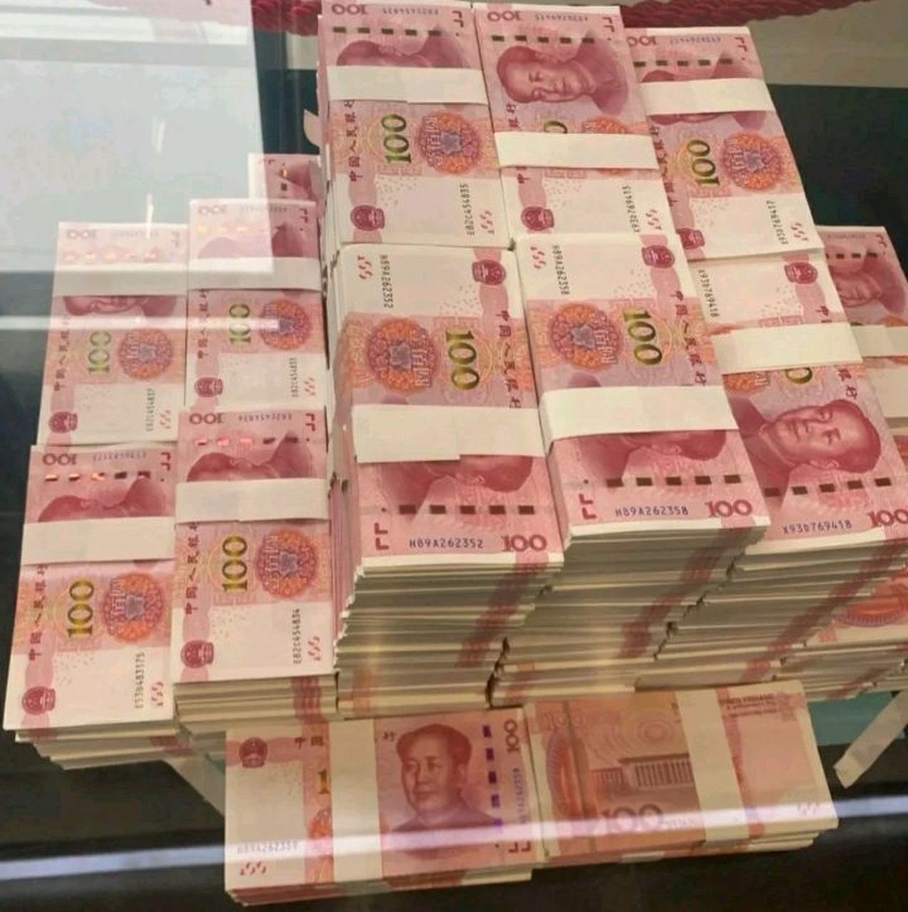 100万现金有多重图片