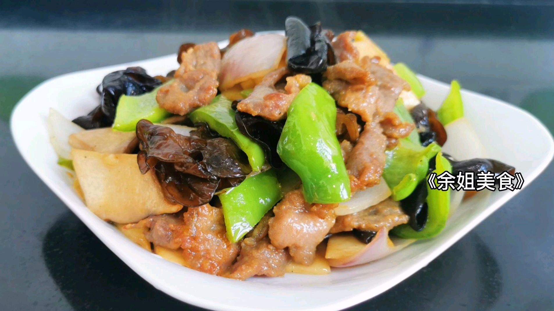 杏鲍菇炒肉片家常做法,菇香肉嫩,好吃又下饭