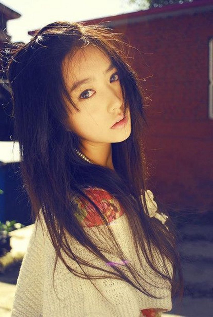 老师:"小明,你来解释下六神无主指的是什么意思.