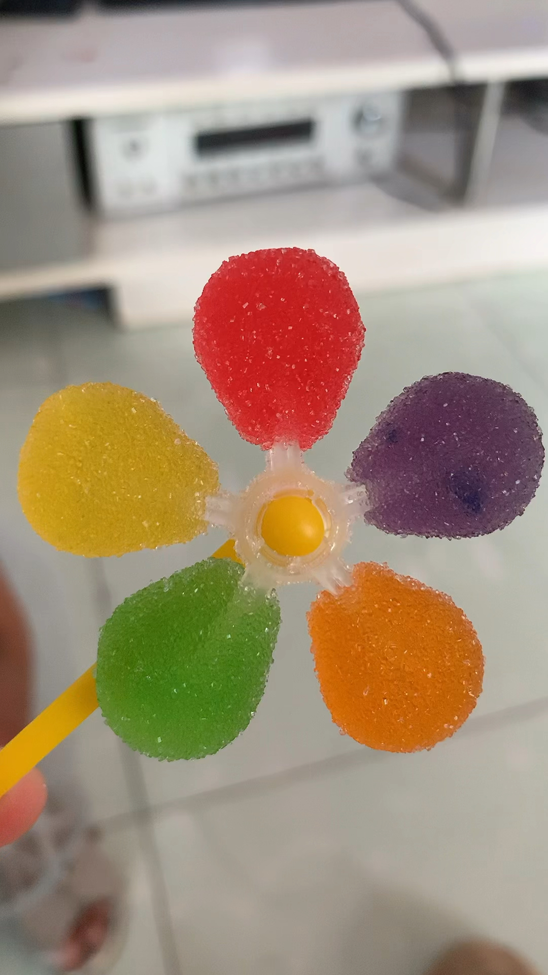 小米你想不想吃风车糖你喜欢吃哪个口味的风车糖