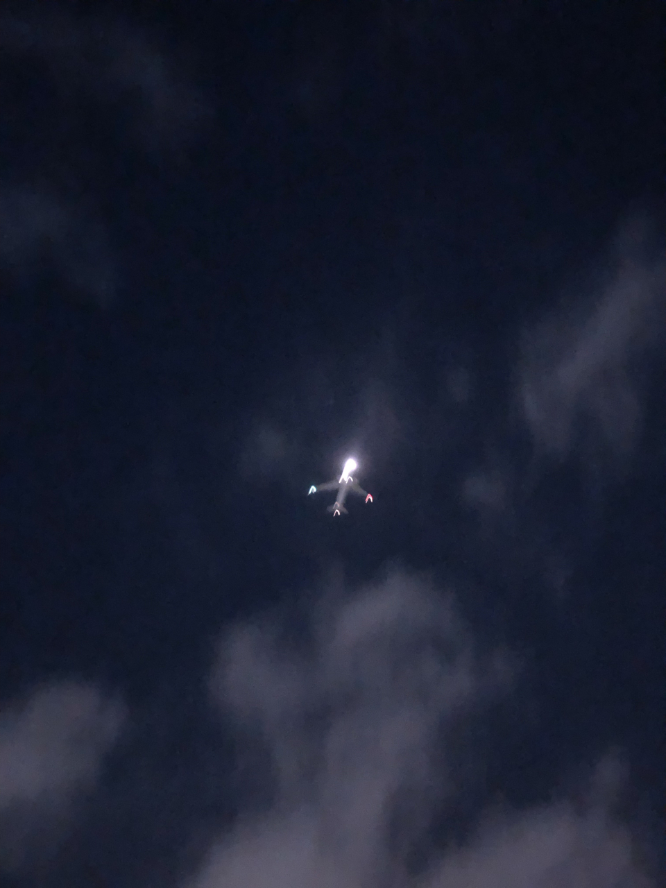 夜空中的飞机7615