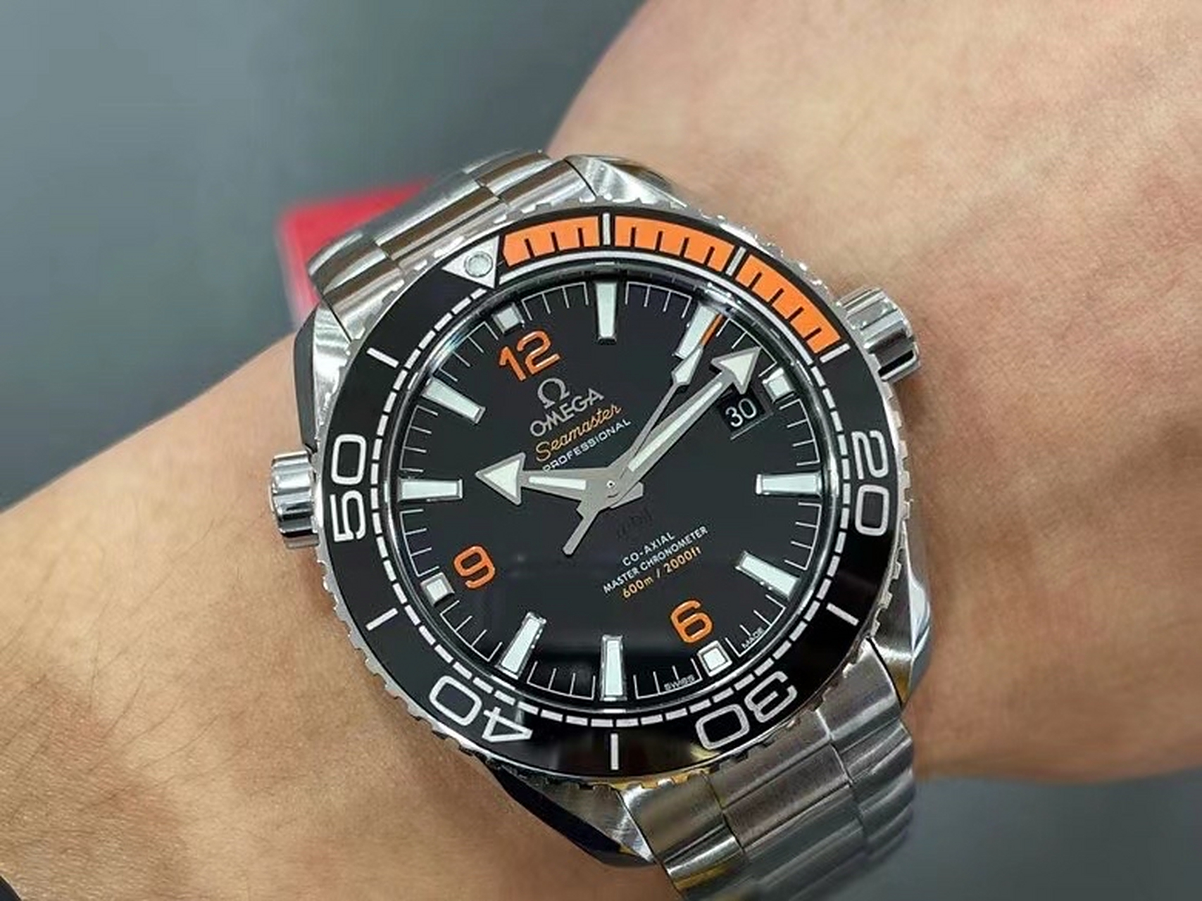 vs厂四分之一橙海马600系列欧米茄自动机械男表,8900一体机,蓝宝石