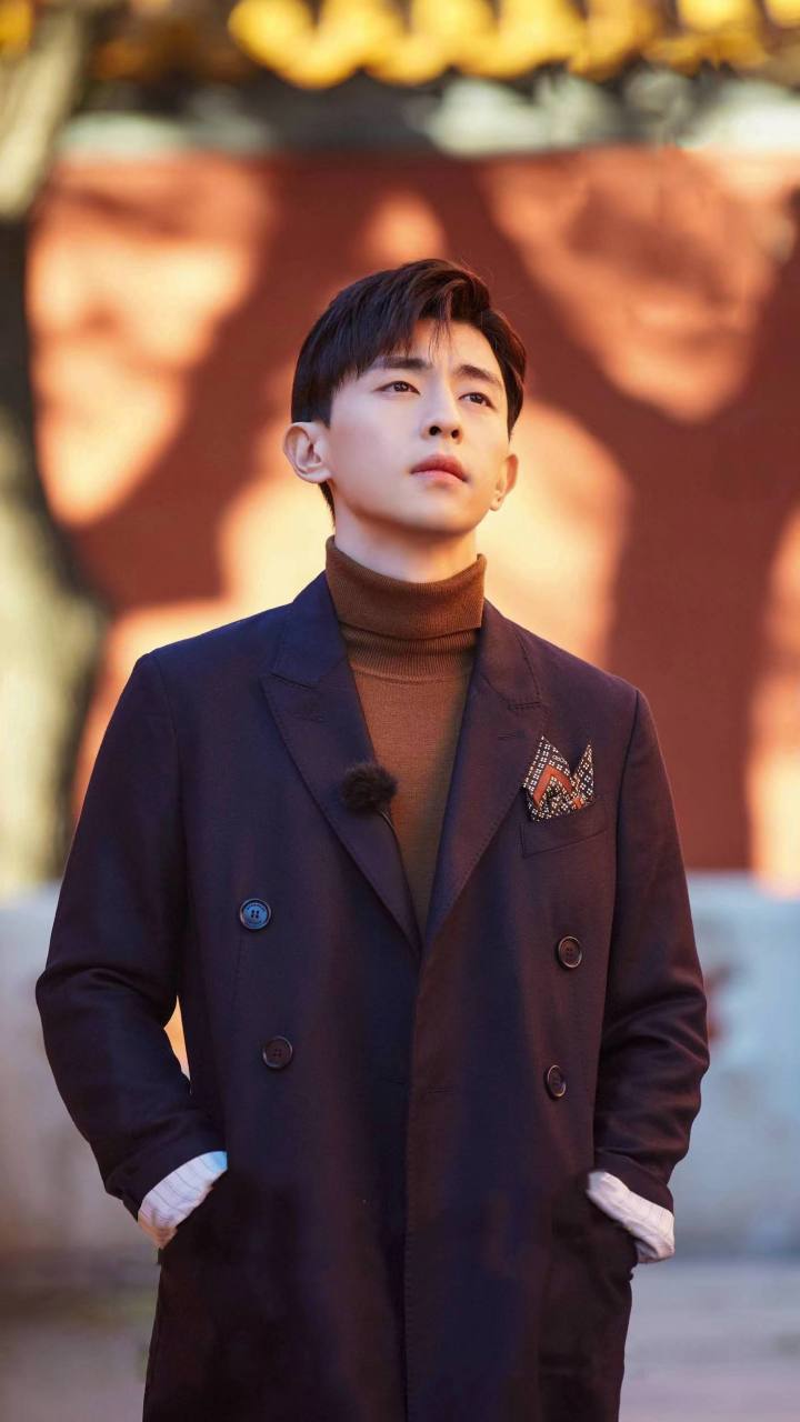 邓伦上海工作室注销# 网友们纷纷表示: 想要复出基本是不可能了!