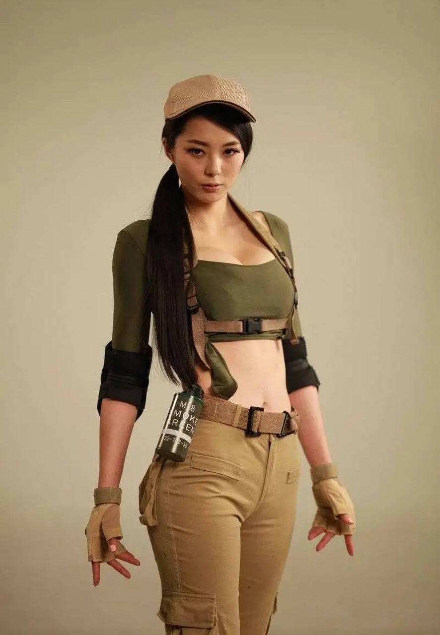 艾尚真:中国第一黄金身材美女.