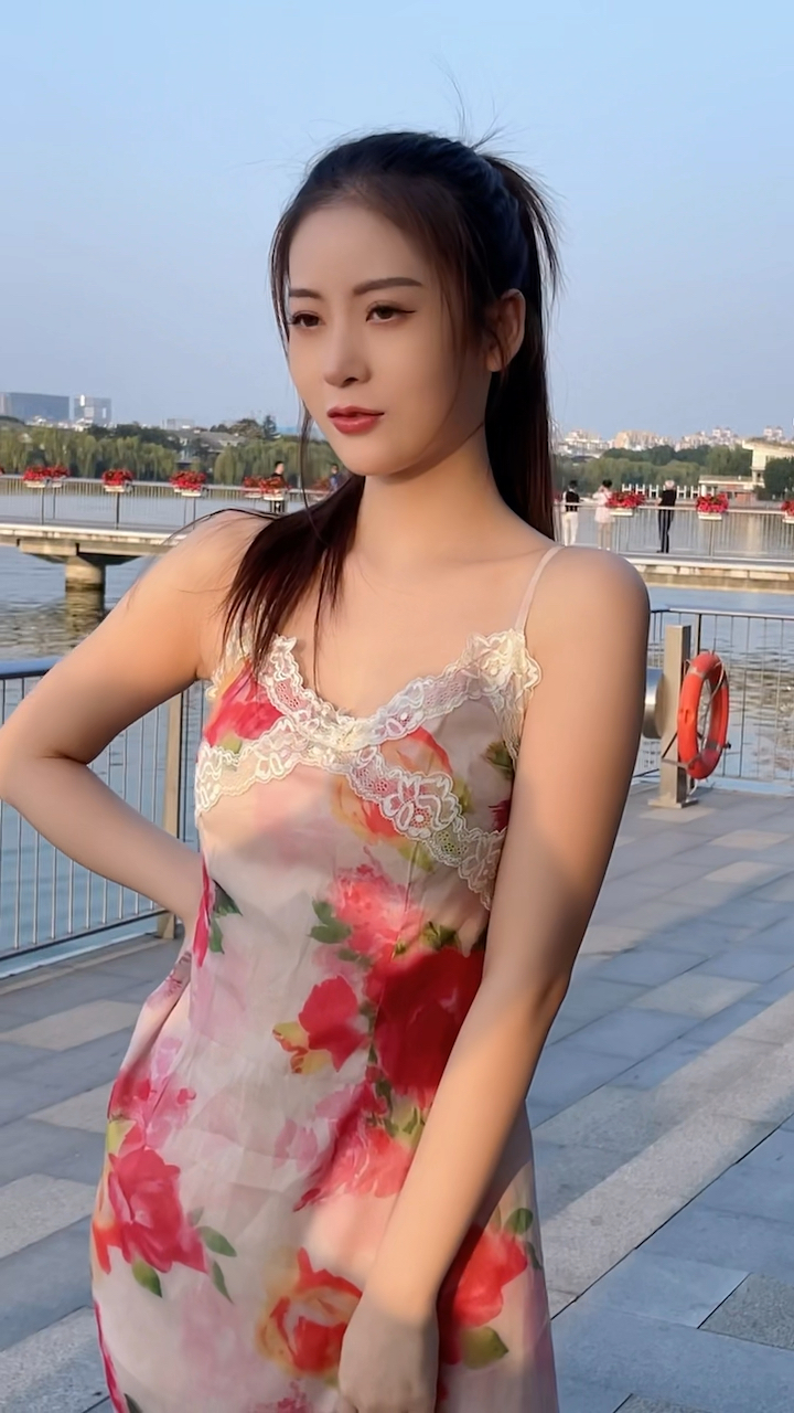 用你们家乡话怎么夸美女漂亮