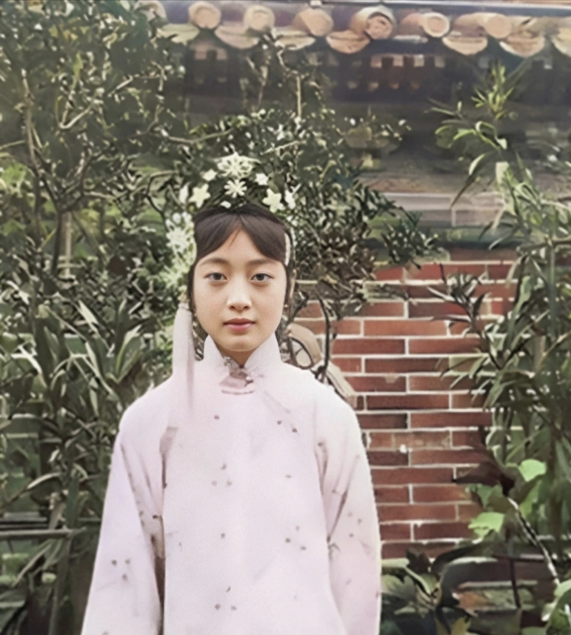 上世纪20年代 婉容皇后的修复照片 放到现在也挺美的吧[赞同] #历史老