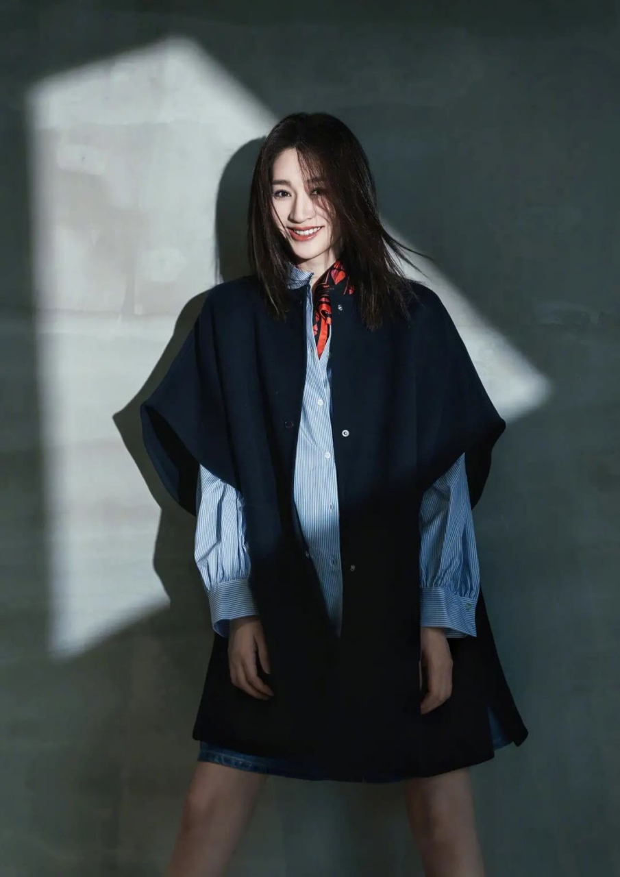 明星# 感觉小时候我最喜欢的漂亮姐姐长相其实是江疏影和李小冉那种