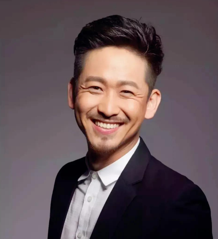 陈玺旭曾与高叶组夫妻档打造电影黑马,他也是戏剧大咖!