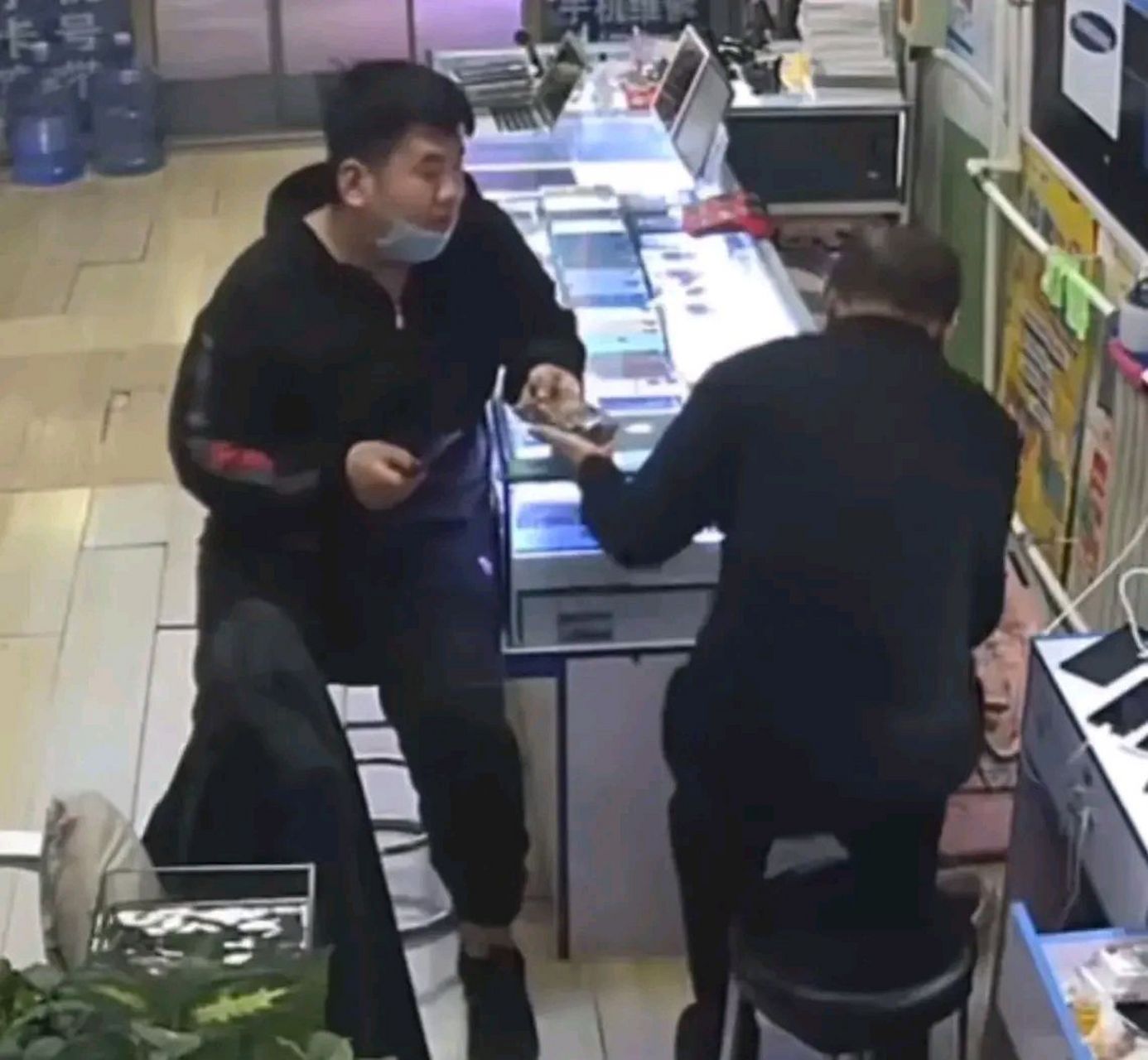 近日,北京发生了一件令人感动的事情.