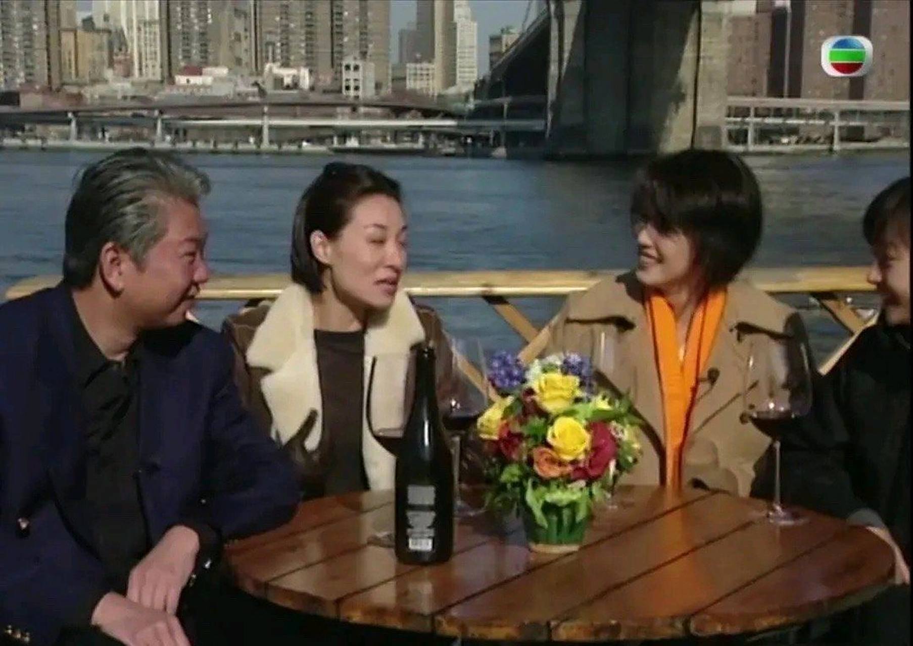 短发#周海媚#真的好惊艳,节目是1997年的《蔡澜叹世界》纽约篇.