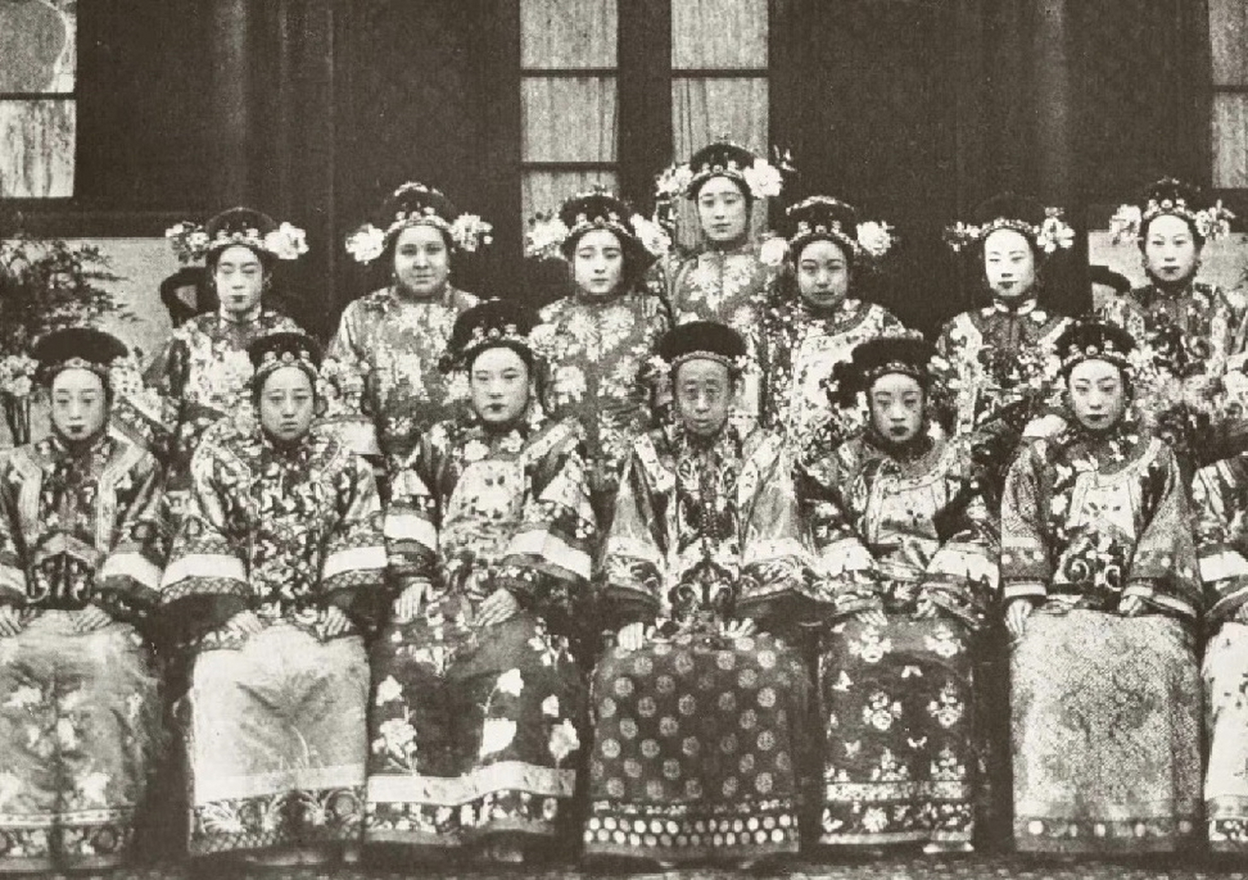 清朝公主真实相貌长这样,妥妥的富贵相!