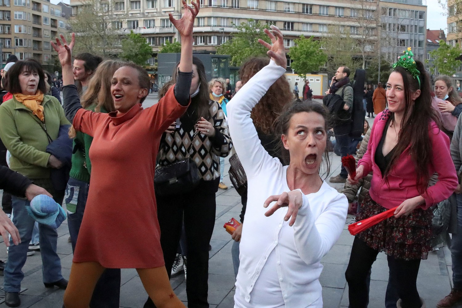 图集 图片中的世界一周 21 5 17 冷眼 Digest