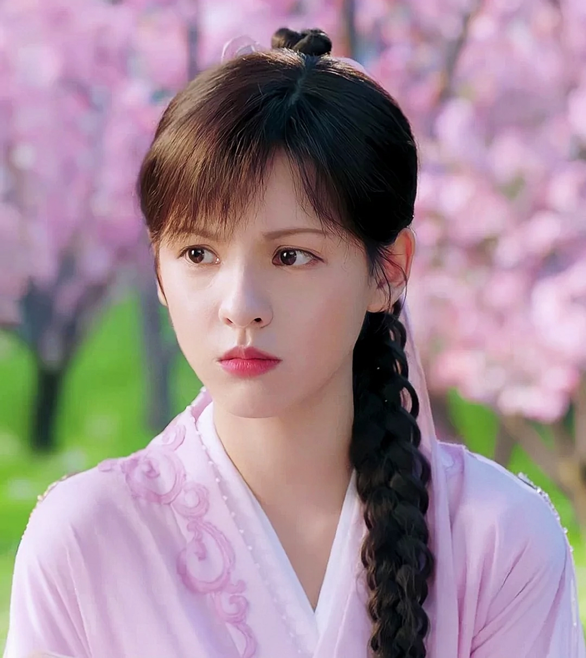 《琉璃》褚玲珑服饰装扮欣赏,哪一个装扮惊艳到你了?